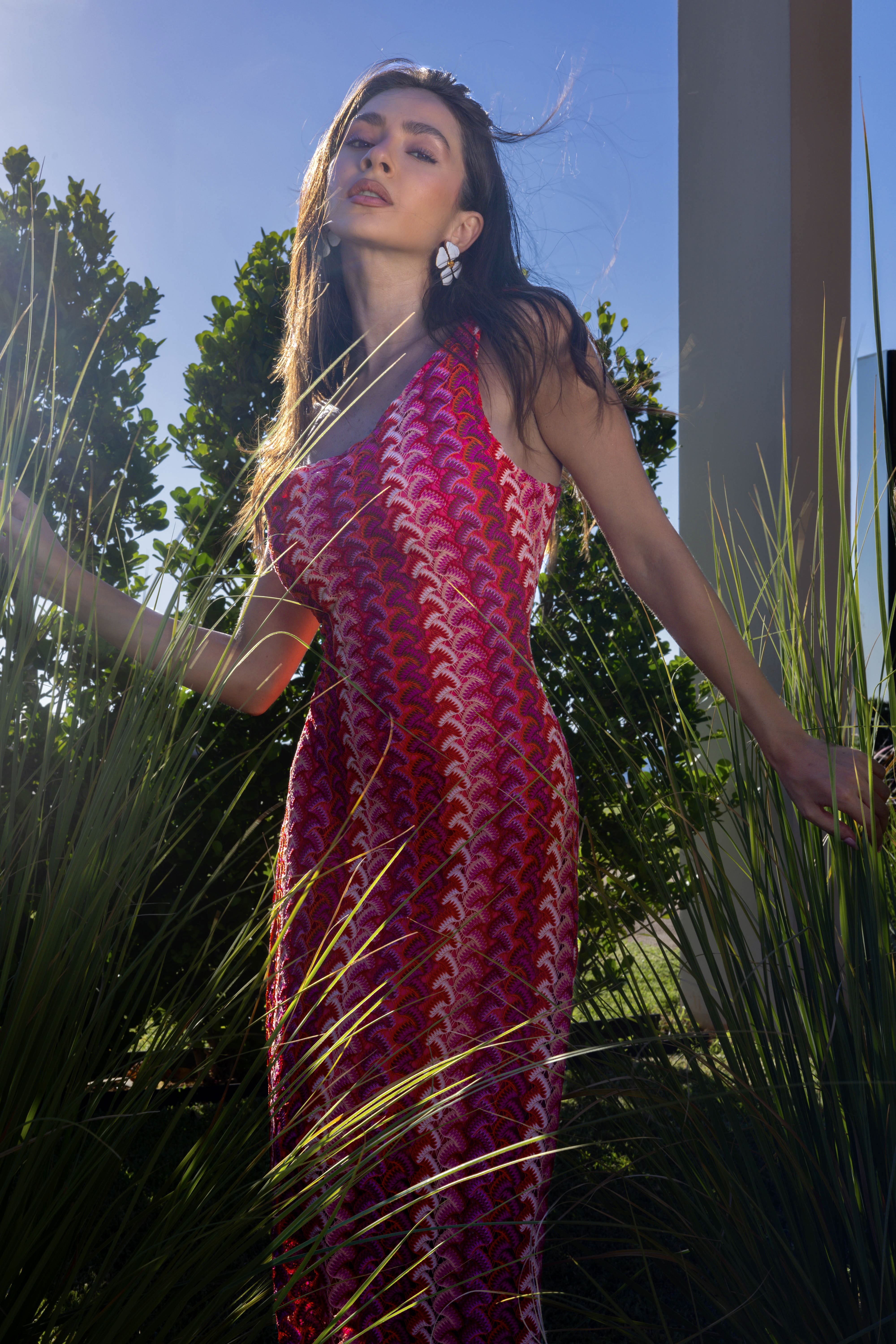 One-Shoulder Wave Knit Dress