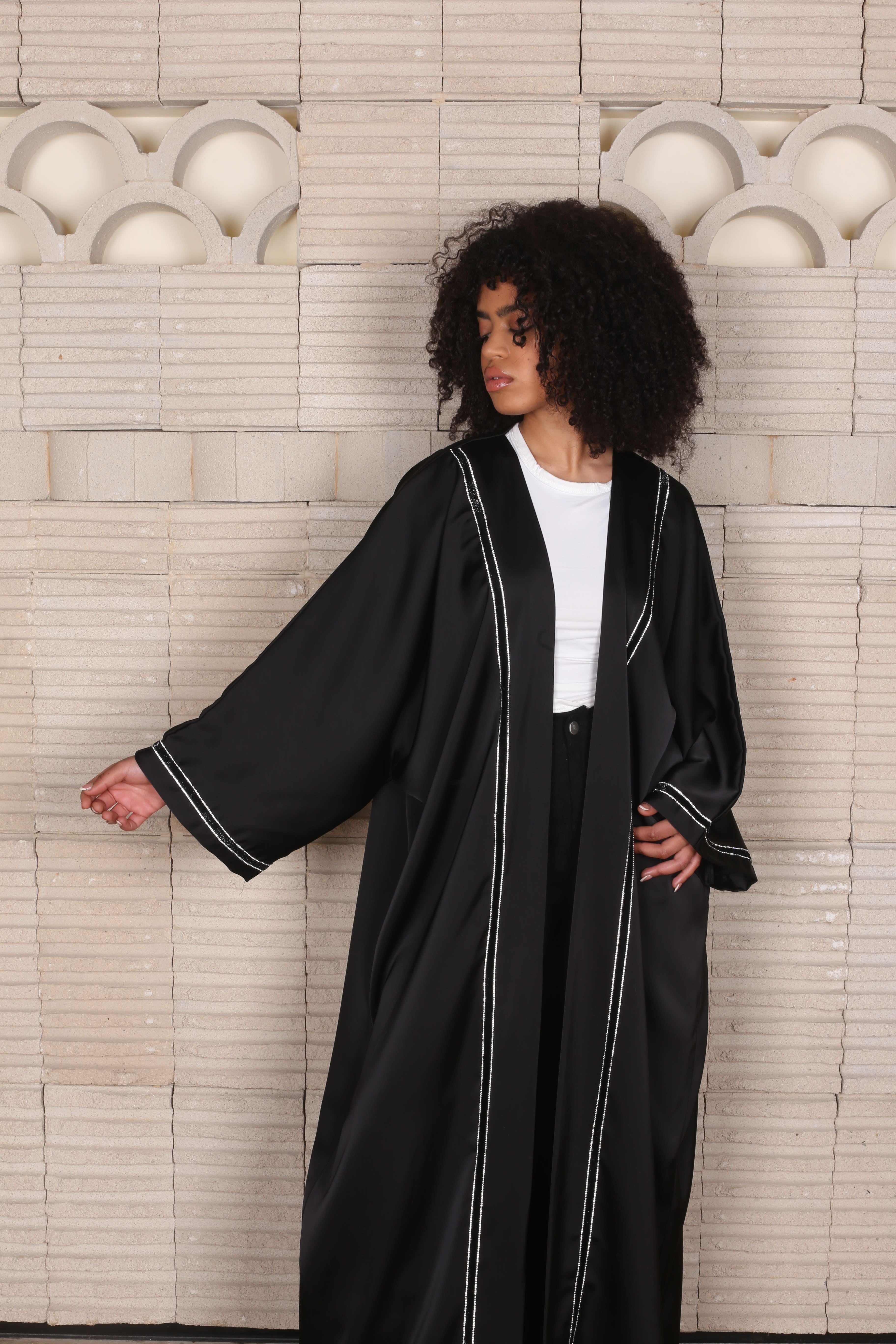 Noir Essence Abaya