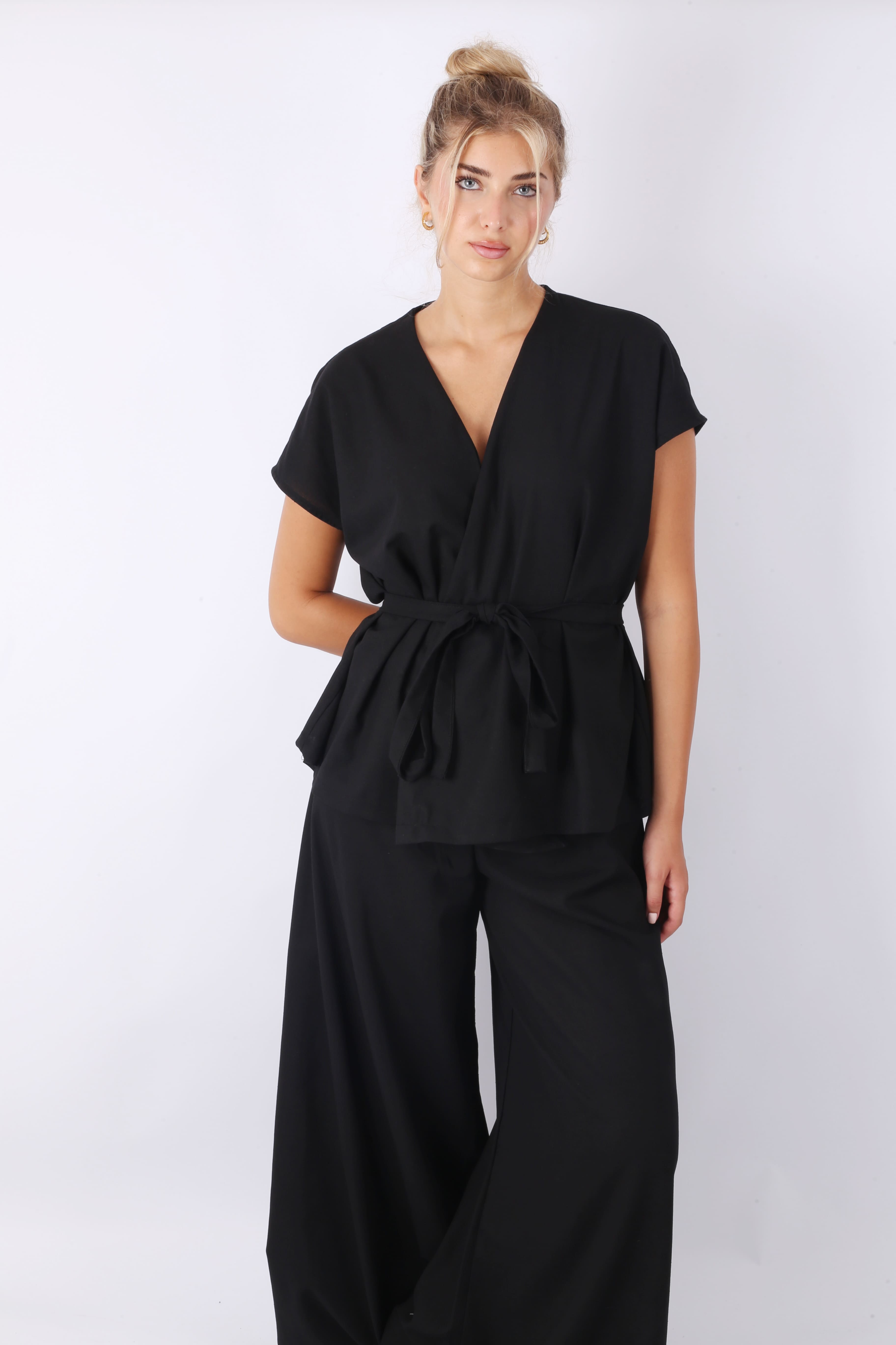 Lily Black Linen Set