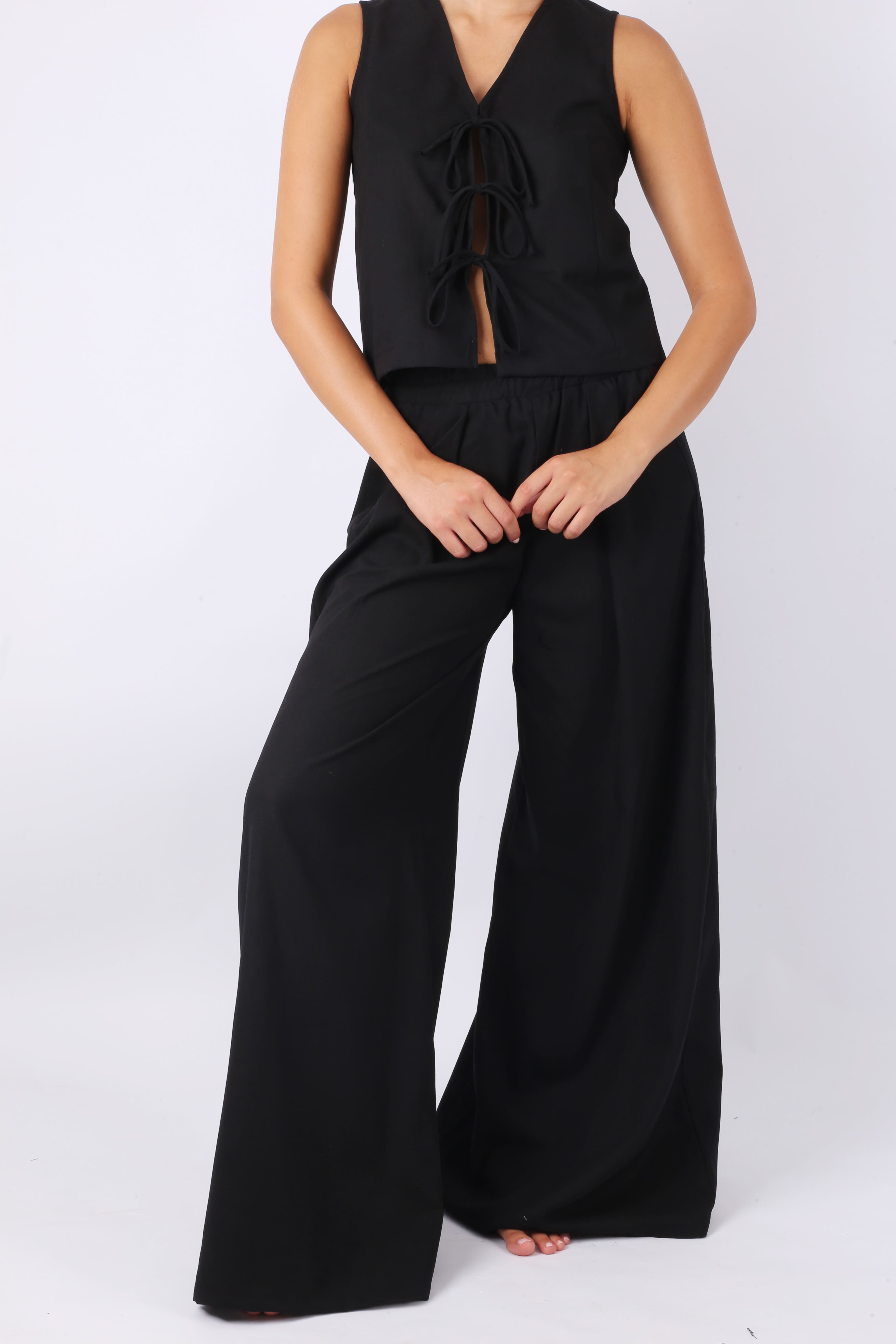 Black Tie-Front Sleeveless Set